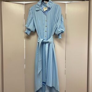 Emily McCarthy Elegant Light Blue Pleated Shirt Dress with Tie Waist